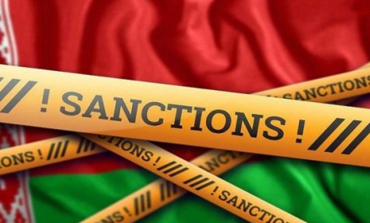 Посли Європейського Союзу у середу погодили введення нових санкцій проти Білорусі за її причетність до російської агресії в Україні.