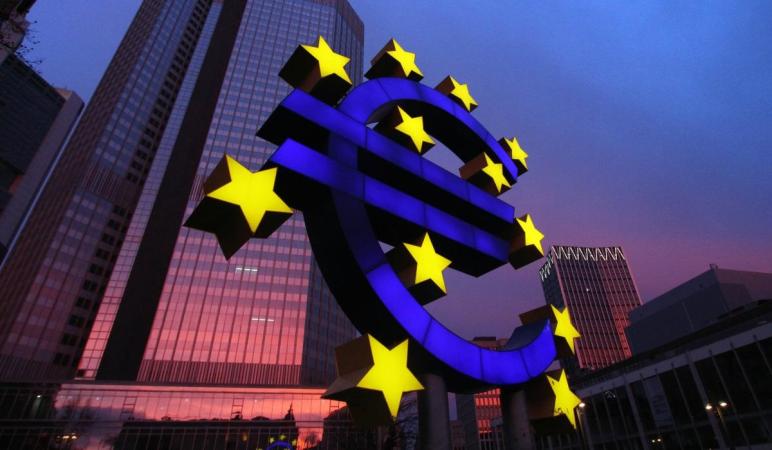 Европейский центральный банк повысил все три ключевых процентных ставки на 0,25 процентного пункта.