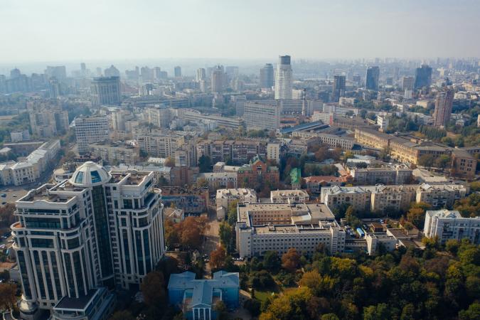 Президент України Володимир Зеленський підписав законопроєкт № 7029, який спрощує управління багатоквартирними будинками.