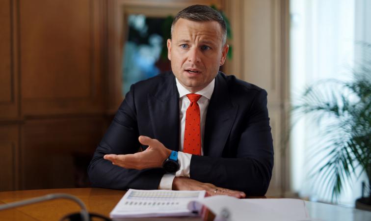 Доля международной помощи в бюджете на 2024-й будет не меньше, чем в этом году, сообщил в интервью «Радио Свобода» министр финансов Сергей Марченко.
