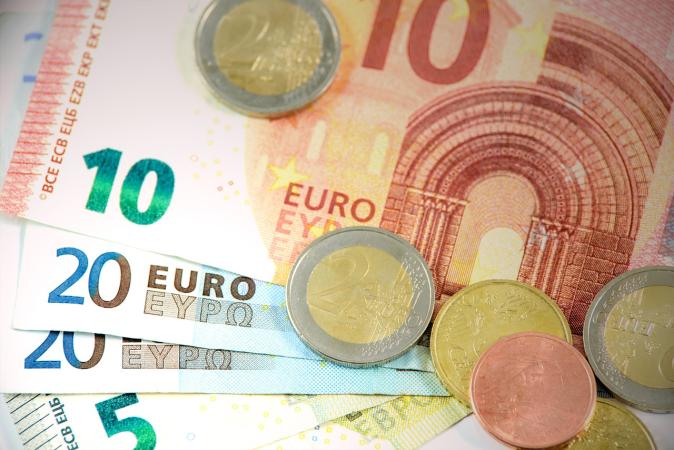 18 августа европейская валюта подешевела на 7 копеек.