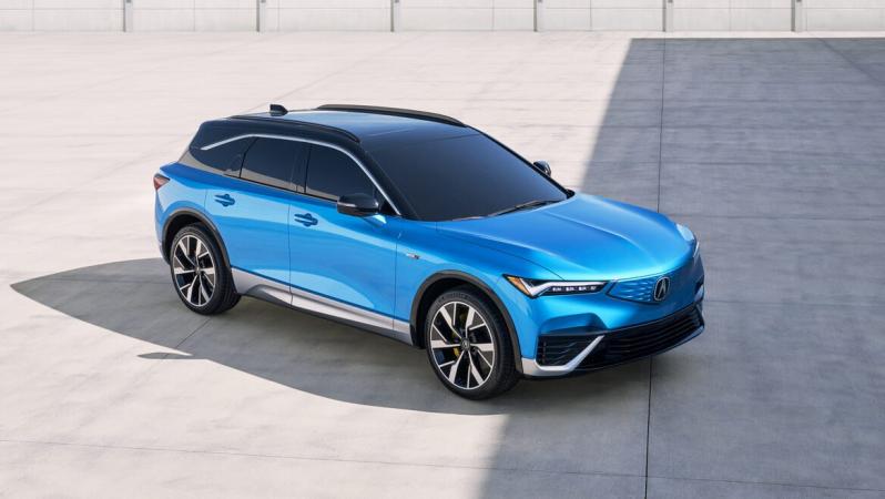 Acura представила на Неделе автомобилей в Монтерее 2023 свою первую полностью электрическую модель — кроссовер ZDX.