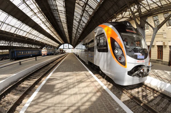 Укрзализныця с 3 сентября запускает новый международный поезд № 119/120 «Киев — Хелм».