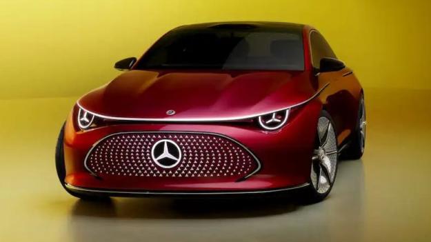 Німецькі автовиробники Mercedes-Benz та BMW представили на міжнародній виставці IAA Mobility у Мюнхені нові концепти електромобілів, які конкуруватимуть із Tesla.