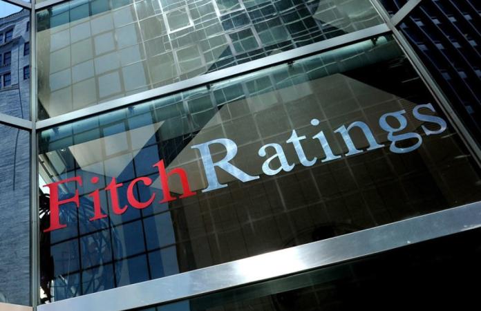 Международное рейтинговое агентство Fitch Ratings повысило прогноз увеличения мирового ВВП в этом году до 2,5% с ожидавшихся в июне 2,4%.