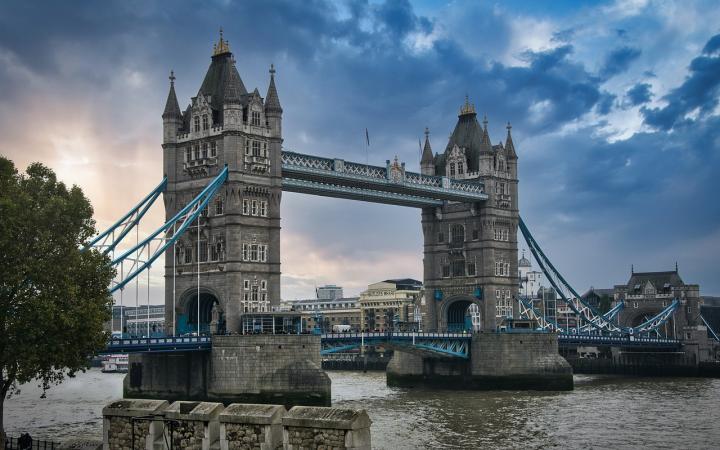 Лондон повернув собі корону найбільшого фондового ринку Європи, обійшовши Париж, який був найбільшим європейським біржовим майданчиком із листопада 2022 року.
