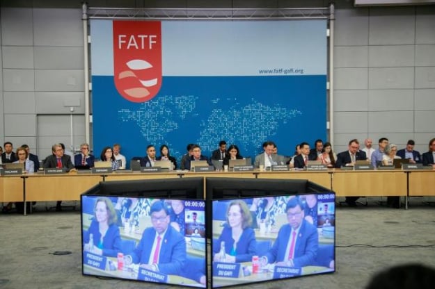 Министерство финансов и Государственная служба финансового мониторинга призывают Группу по разработке финансовых мер по борьбе с отмыванием денег (FATF) внести россию в черный список.