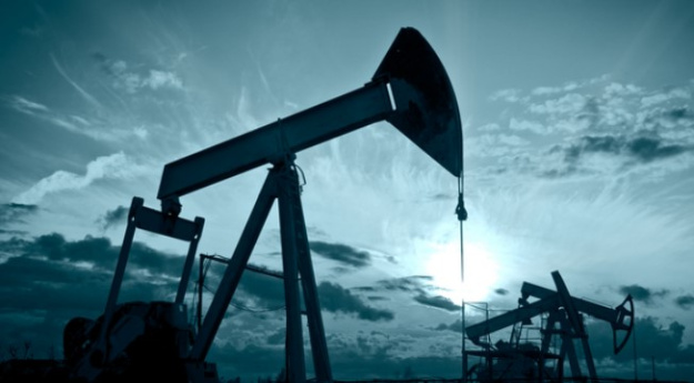 Нафта почала дешевшати у середу, 22 листопада, в очікуванні зустрічі ОПЕК+, на якій можуть продовжити обмеження видобутку.