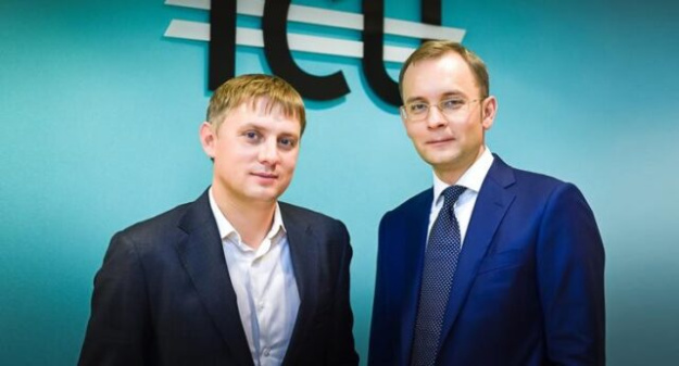 Банк «Авангард» звільнив з наглядової ради Костянтина Стеценка та Макара Пасенюка — вони володіють інвестиційною компанією ICU та є кінцевими бенефіціарами банку.