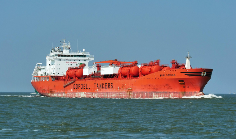 Владельцы нефтяных танкеров в Греции, мощнейшей судовладельческой страны мира, сократили количество перевозимой ими российской нефти.