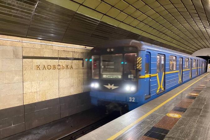 Старт будівництва метро на Троєщину і тролейбусних ліній до Броварів і Бучі анонсовано в Міській цільовій програмі розвитку інфраструктури Києва на 2024−2025 роки.