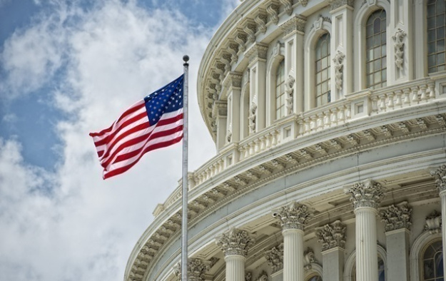 В Сенате США подали новый законопроект, предусматривающий выделение более $15 млрд для Украины.
