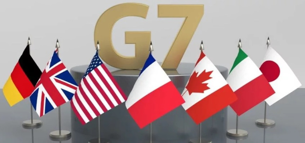 Группа официальных кредиторов Украины из стран Большой семерки (G7) и Парижского клуба согласовала приостановку выплат по официальному долгу до 2027 года.