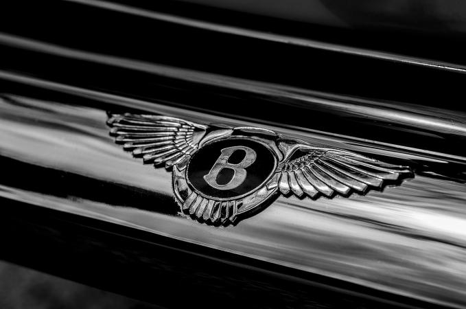 Британський виробник люксових автомобілів Bentley повідомив про рекордні продажі автомобілів у 2022 році.
