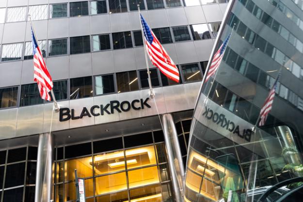 Інвесткомпанія BlackRock планує скоротити пів тисячі співробітників на тлі «безпрецедентної ситуації на ринку».