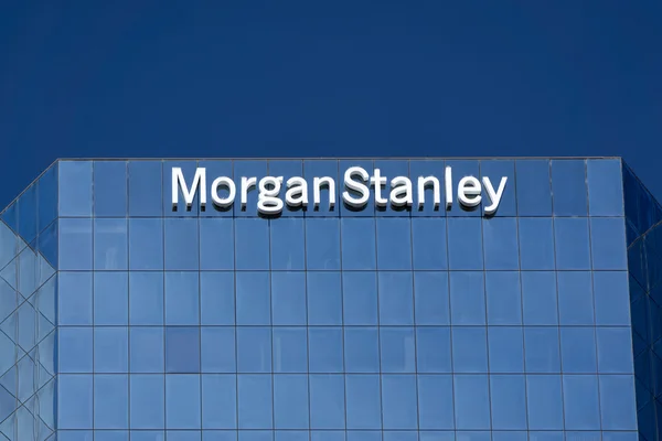 Morgan Stanley оштрафує на суму від кількох тисяч до понад мільйон доларів співробітників, які використовували для робочих листувань платформи обміну повідомленнями, такі як WhatsApp.