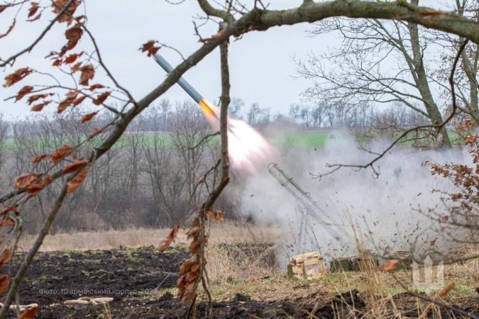 Протягом минулої доби, 2 січня, українські військові знищили близько 680 російських солдатів.