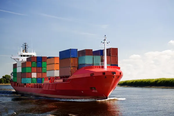 За п'ять місяців роботи тимчасового морського коридору Україна вже експортувала майже 15 млн т вантажів, із них 10 млн т — агропродукція.