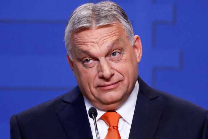 Венгрия заявила, что может снять вето на пакет помощи от Европейского Союза Украине в размере 50 миллиардов евро при условии, что финансирование будет пересматриваться ежегодно.