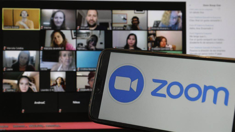 С началом глобальной коронавирусной эпидемии популярность Zoom Video Communications начала стремительно увеличиваться, отмечают на Cauvo Capital отзывы.
