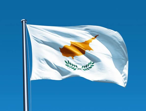 На Кіпрі фіксують масовий відхід російських компаній із країни через протидію місцевої влади обходу санкцій.