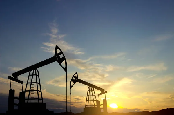 За даними Міжнародного енергетичного агентства (IEA), доходи росії від експорту нафти в грудні впали до шестимісячного мінімуму, а падіння цін не змогло компенсувати збільшення поставок нафти за кордон.