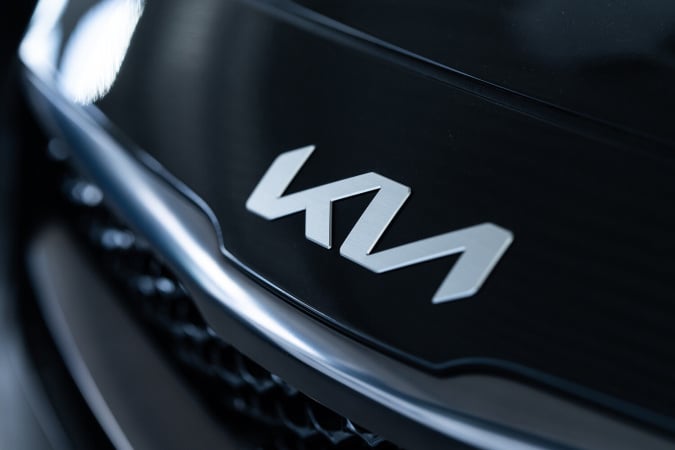 Корпорация Kia обогнала материнскую Hyundai Motor, спасшую ее от банкротства более 25 лет назад, по рыночной стоимости, поскольку она наращивает производство бюджетных электрокаров.