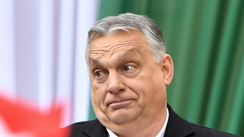 В Европейском союзе идет противостояние с Венгрией в вопросе финансирования Украины.