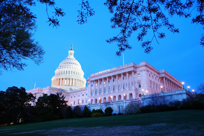 На заседании 8 февраля Сенат США поддержал процедурное голосование по дальнейшему рассмотрению законопроекта о выделении дополнительной помощи Украине, Израилю и Тайваню в размере $95,34 млрд.