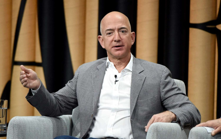 На цьому тижні засновник Amazon Джефф Безос вперше за останні три роки продав частину акцій компанії.