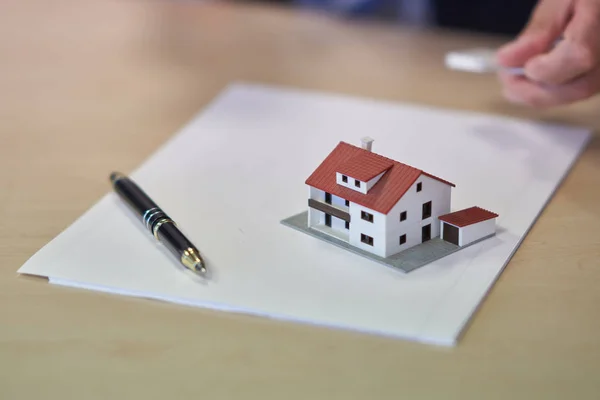 За програмою доступної іпотеки «єОселя» видано перший кредит на купівлю приватного будинку.