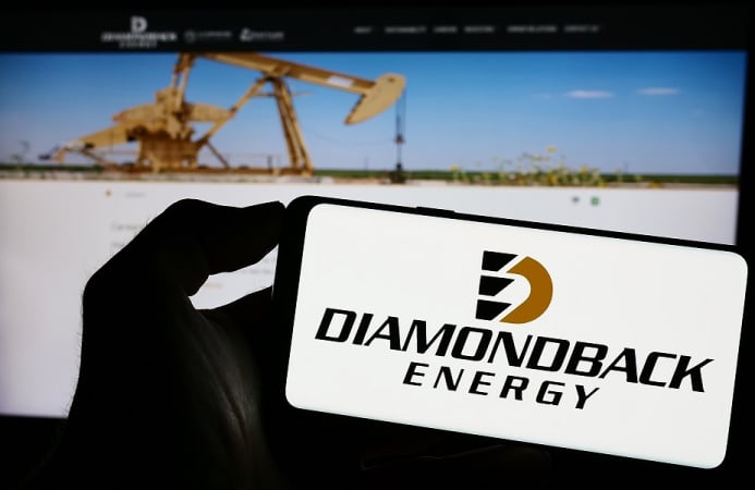 Американские сланцевые нефтедобытчики Diamondback Energy и Endeavour Energy Resources подписали соглашение о слиянии.