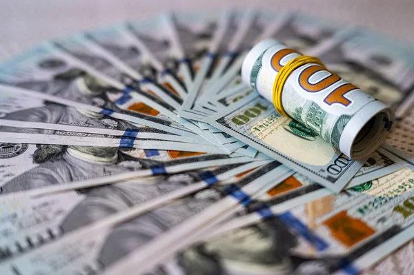 Национальный банк Украины установил на 14 февраля 2024 официальный курс гривны на уровне 38,1264 грн/$.