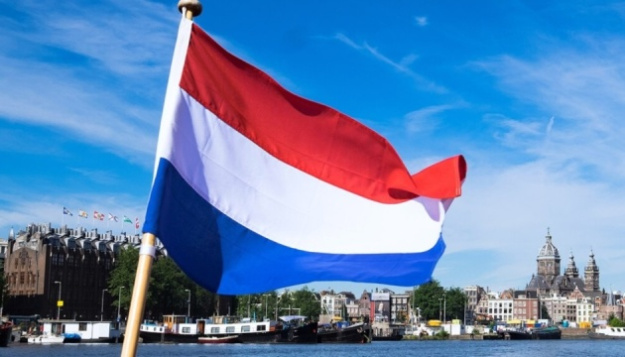 Экономика Нидерландов в 4 квартале 2023 года вышла из рецессии на фоне роста потребительских расходов и экспорта.
