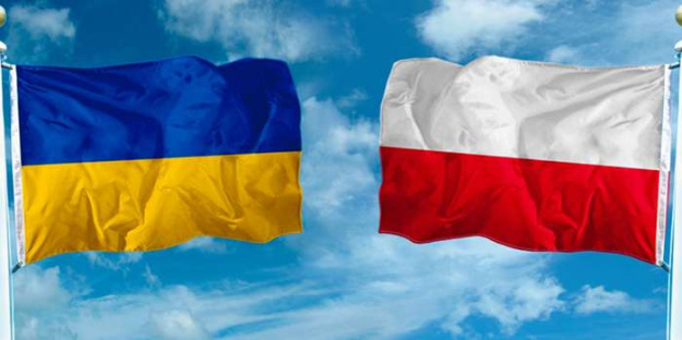 В українському уряді обговорюють запровадження обмежень на торгівлю з Польщею у зв’язку з тим, що проблема з регулярними блокадами кордону не вирішується.
