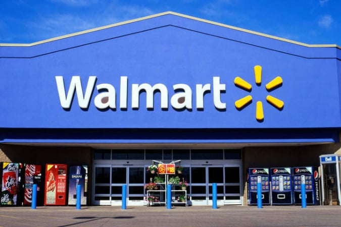 Американський рітейл-гігант Walmart прозвітували про виторг у $173,39 млрд, що перевищило очікування, а також 51-й рік поспіль підвищила дивіденди, цього разу на 9%, що є найбільшим зростанням за останні 10 років.