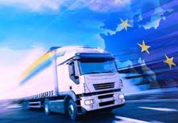 Еврокомиссия предложила внести ряд изменений в соглашения о либерализации грузовых перевозок с Украиной и Молдовой (так называемый «транспортный безвиз») для продления их действия еще на год.