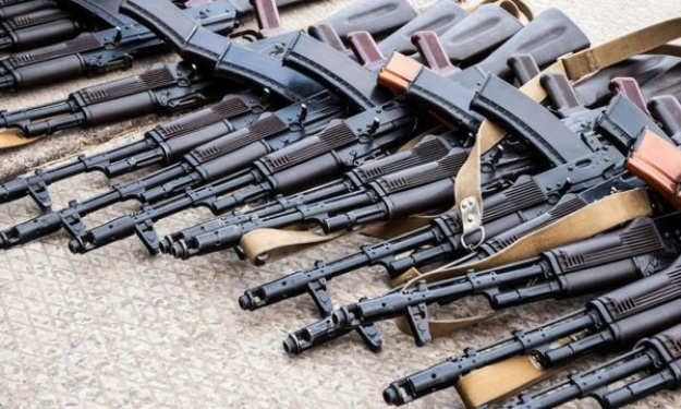Україна стала найбільшим імпортером зброї в Європі у 2019−2023 роках та четвертим у світі після того, як з лютого 2022 року не менше 30 держав поставили Києву основні озброєння як військову допомогу.