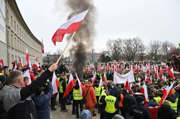 Акция польских фермеров на границе Польши и Германии началась днем в воскресенье, 17 марта, и продлится четыре дня.