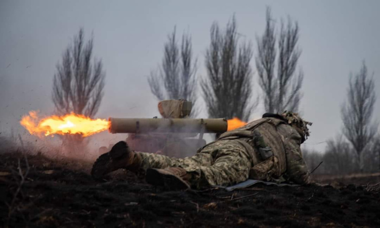 Минулої доби українські захисники ліквідували ще 700 окупантів.