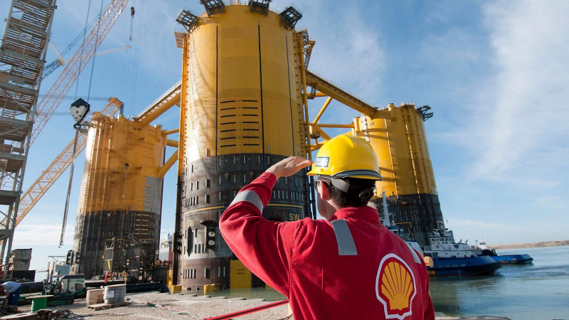 Британо-нидерландская энергетическая компания Shell сохранила лидерство в списке самых дорогих нефтегазовых брендов мира, говорится в отчете аналитической компании Brand Finance.► Подписывайтесь на телеграм-канал «Минфина»: главные финансовые новостиКак изменилась стоимость компанииСтоимость за год выросла на 4%, до $50,3 млрд.