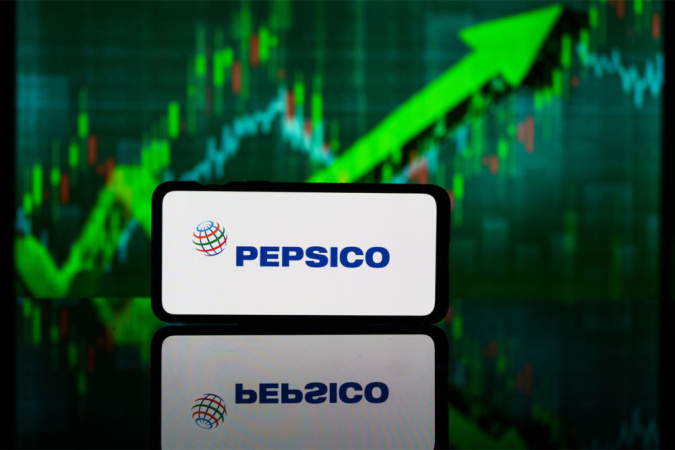 Компания PepsiCo выпустила во вторник отчет с превзошедшими аналитиков результатами в первом квартале.