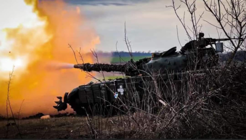 Потери врага за 1 мая: 1030 российских оккупантов, 20 танков и 23 БПЛА