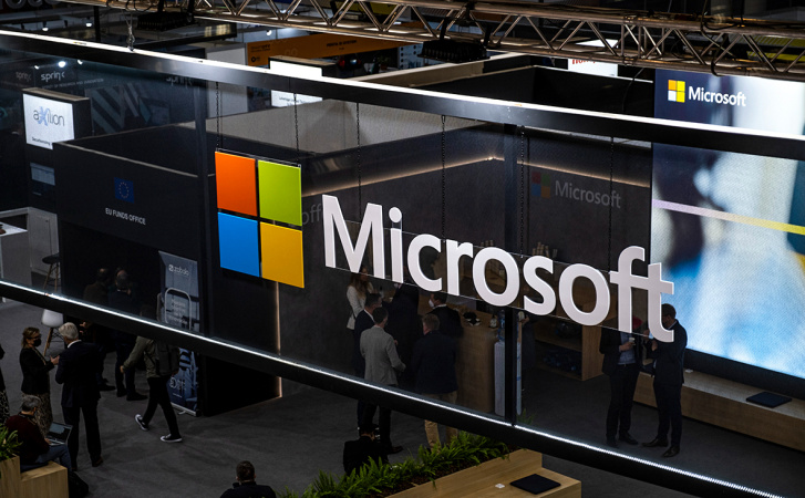 Корпорація Microsoft почала відключати російські компанії від своїх хмарних сервісів: це торкнулося підписок на Power BI, Visio, Project.