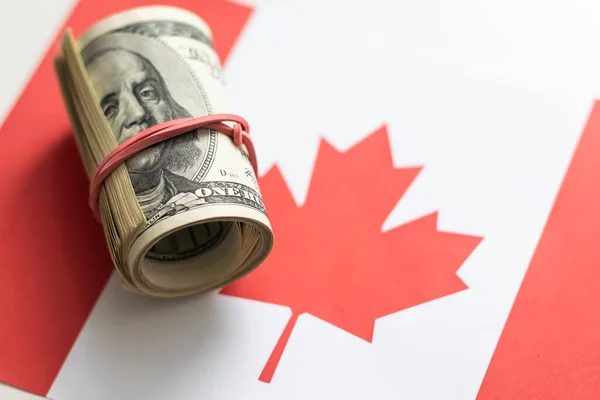 В рамках внедрения экономических санкций против рф за нарушение суверенитета Украины в Канаде было заблокировано активов и средств на общую сумму более 457 млн канадских долларов (более $350 млн).