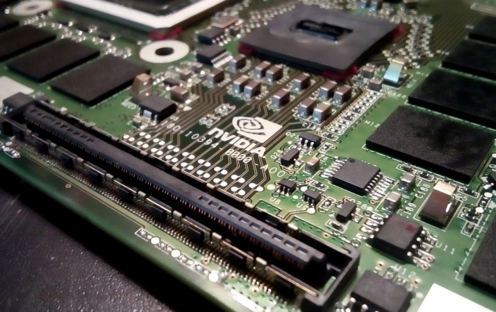 Американська компанія Nvidia отримала рекордний квартальний виторг в розмірі $26,04 млрд на тлі буму штучного інтелекту.