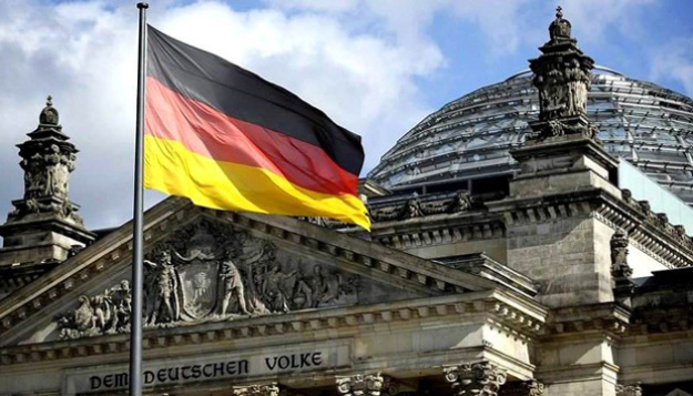 Строительство и торговля помогли Германии в начале года избежать рецессии, что запустило начало обновления крупнейшей экономики ЕС.
