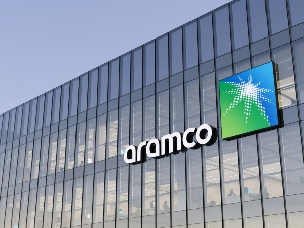 Саудовская Аравия планирует продать многомиллиардные акции энергетического гиганта Aramco.