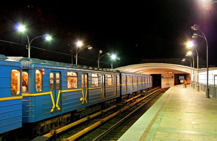 Киевский метрополитен увеличит интервалы движения поездов на 45−60 секунд на всех подземных линиях.