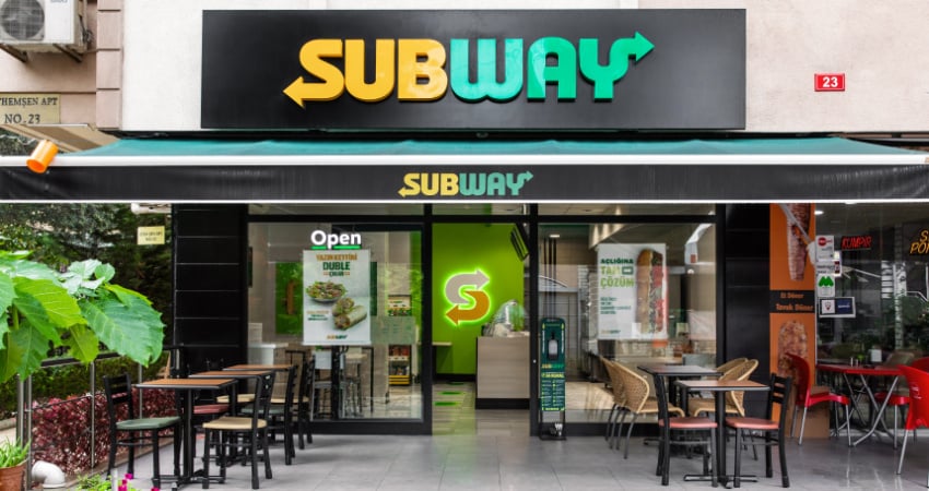 Американська мережа ресторанів швидкого харчування Subway розмістила облігації на $3,4 млрд з трьома термінами погашення.